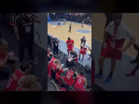 الشرع يفتتح صالة الفيحاء الرياضية في دمشق