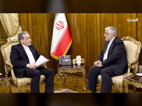 حزب الله وأمل يطالبان السفير الإيراني بعدم المغادرة