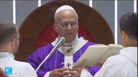 البابا ليون الرابع عشر يختتم زيارة تركيا ويتوجه إلى لبنان المضطرب