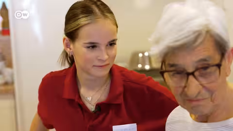 وثائقي | تحديات مرض الخرف – عندما يفقد الآباء الذاكرة | وثائقية دي دبليو