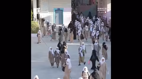 مكتب التربية في تعز يلغي الطابور الصباحي بسبب موجة البرد