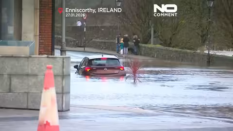 عاصفة شاندرا تسببت في فيضانات وانقطاعات كهرباء في إيرلندا