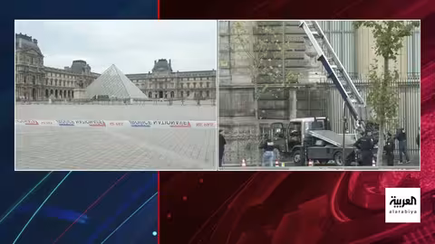 سرقة مجوهرات نابليون من متحف اللوفر في باريس