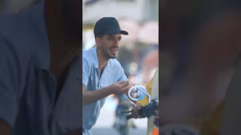 سواقين مجانين بيسحبوا سيارة بموتور ه #اضحك_من_قلبك #اكسبلور #اليمن #المهرية