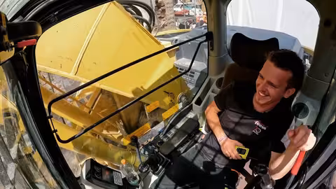 نقل الحفارة العملاقة في ميونيخ