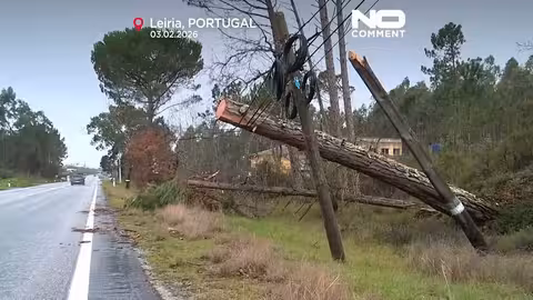 فيضانات وانقطاع الكهرباء وإغلاق طرق بسبب طقس عنيف في البرتغال