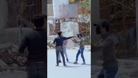 عمل مقلب طلعوا أصحاب الحارة كلهم يضاربوه ه #اكسبلور #كوميديات #ضحك #ضحك #funny