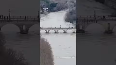 فيضانات في جنوب فرنسا تغرق الطرقات وتغمر السيارات