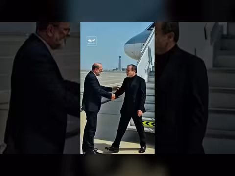 عُمان وإيران تناقشان فتح الممر الأوسط في هرمز
