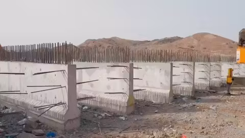 انسجام أمريكي - لبناني حول سلاح حزب الله وتجاهل إسرائيلي لصفقة غزة.