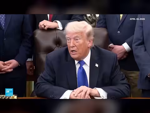 الجيش الإيراني يحذر القوات الأمريكية من الاقتراب من مضيق هرمز