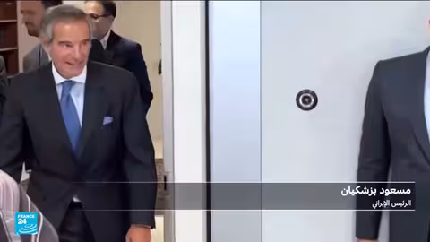 النووي الإيراني: ماكرون يحذر إيران من تفعيل العقوبات الدولية