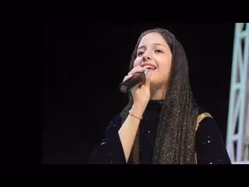 ماريا قحطان... على جناح الحمام