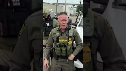 ترمب يسحب 700 عنصر من شرطة الهجرة من مينيابوليس بعد توتر