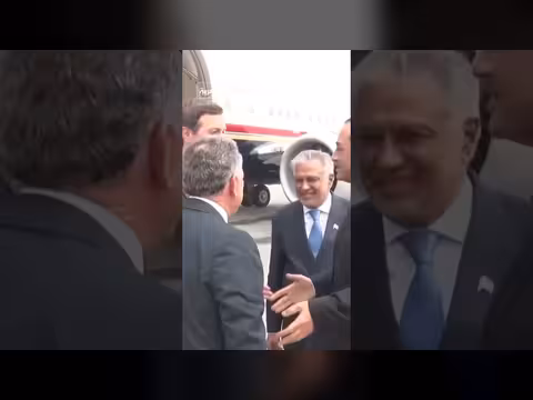 وصول مبعوثي الرئيس الأميركي إلى باكستان