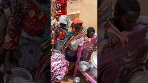 برنامج الأغذية العالمي يقلص مساعداته للسودان بنسبة 70% بسبب نقص التمويل