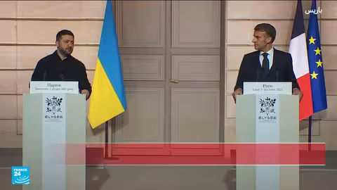 ماكرون وزيلينسكي يؤكدان على دور أوكرانيا وأوروبا في أي مفاوضات سلام