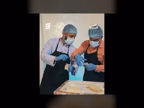 الفنان سليم البوصي يشرح طريقة لف السمبوسة في برنامج «قد التحدي2»