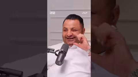 محمد الحاوري يقلد ياسر عرفات في دعم فلسطين