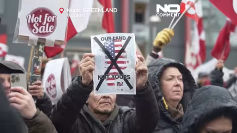 آلاف يتظاهرون في نوك ضد خطة ترامب لضم غرينلاند