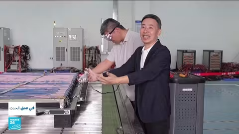 الصين وإعادة تدوير بطاريات السيارات الكهربائية: تحديات وفرص