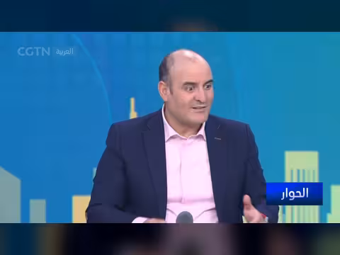 توسيع صناعة الخدمات وتعزيز الاستهلاك