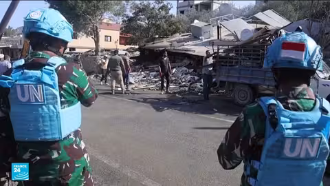 الجيش الإسرائيلي يضرب أهداف لحزب الله وحماس في لبنان