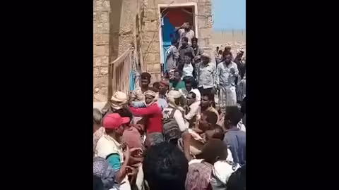 احتجاجات عسكرية في سقطرى ضد استقدام عناصر أجنبية