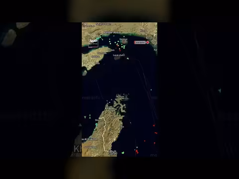 حركة مرور بطيئة في مضيق هرمز