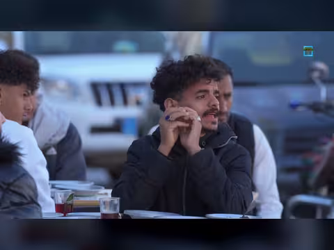 قناة المهرية: قهر بائعة ورمي المناديل بوجهها. . ردود فعل صادمة في الشارع