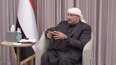 طارق صالح يلتقي شيخ قبائل حضرموت عمرو بن حبريش