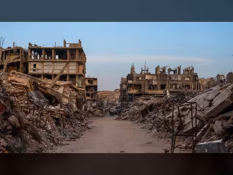 حماس تناقش استكمال المرحلة الأولى من اتفاق غزة