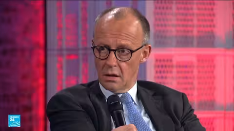 المستشار الألماني: لا قيود على الأسلحة المسلمة إلى أوكرانيا