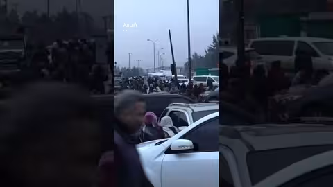 نزوح المدنيين من الشيخ مقصود في حلب