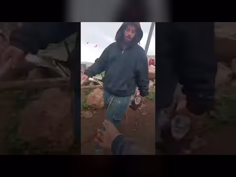 اعتداء مستوطن إسرائيلي على طفل فلسطيني في دوما