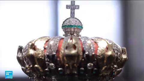 سطو على متحف اللوفر في باريس يستهدف مجوهرات نادرة