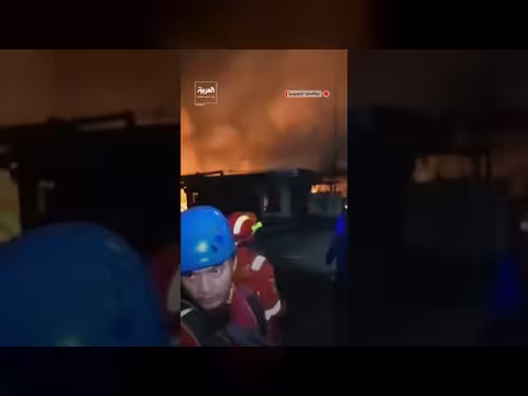 اندلاع حريق هائل بمصنع غاز في إندونيسيا