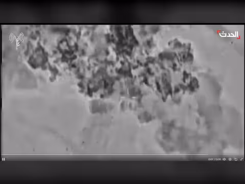 الجيش الإسرائيلي ينشر مشاهد لقصف جسر الزرارية بجنوب لبنان