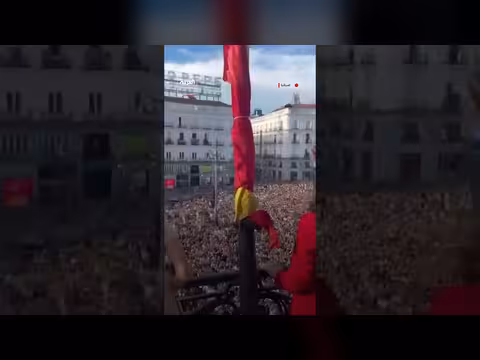 ألاف المؤيدين يستقبلون زعيمة المعارضة الفنزويلية