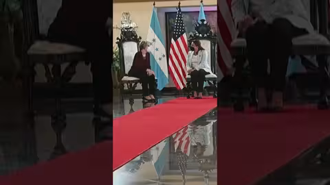 ترمب يعلن إعادة العلاقات الدبلوماسية مع فنزويلا