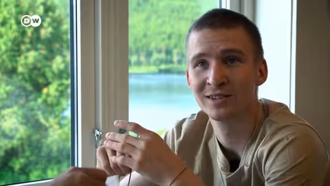 ريبورتاج | أوكرانيا: عودة جندي مصاب إلى جبهة القتال | وثائقية دي دبليو