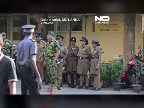 جثامين بحارة إيرانيين تصل سريلانكا بعد غرق سفينة حربية