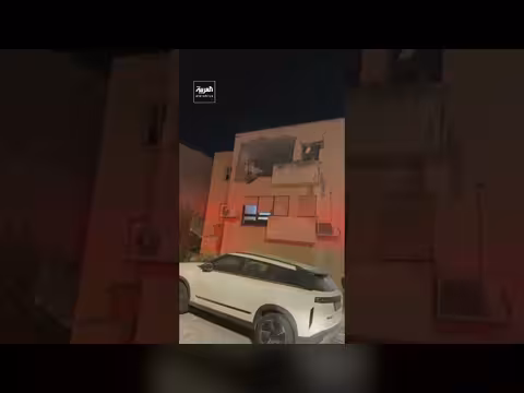 أضرار مادية في حيفا بسبب سقوط شظايا صاروخ