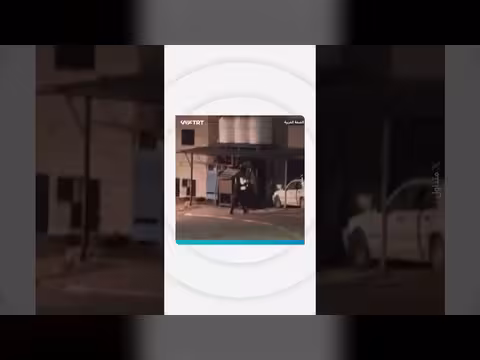 مستوطن إسرائيلي يعتدي على ممتلكات فلسطينية في الضفة الغربية