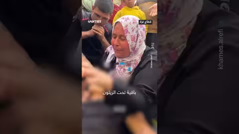 وداع أم لابنها الشهيد في غزة بقصف كواد كابتر