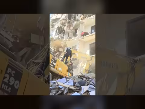 مراسلة العربية ترصد جهود رفع ركام في عين المريسة