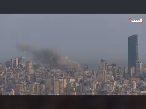 مشاهد حية لغارة إسرائيلية على منطقة الباشورة ببيروت