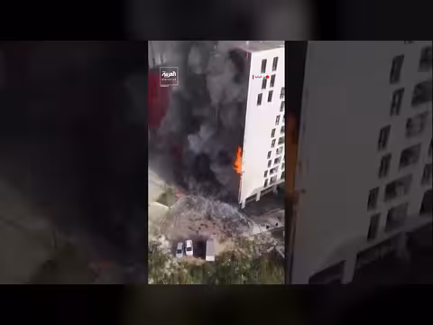 اندلاع حريق هائل بمبنى سكني في ألبانيا