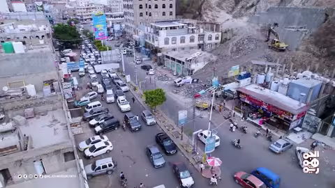 تعز تعاني أزمة مياه خانقة وارتفاع الأسعار