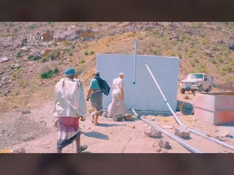 الخلية الإنسانية تنفذ مشروع مياه في الأغبرة بلحج استجابة لمناشدات الأهالي